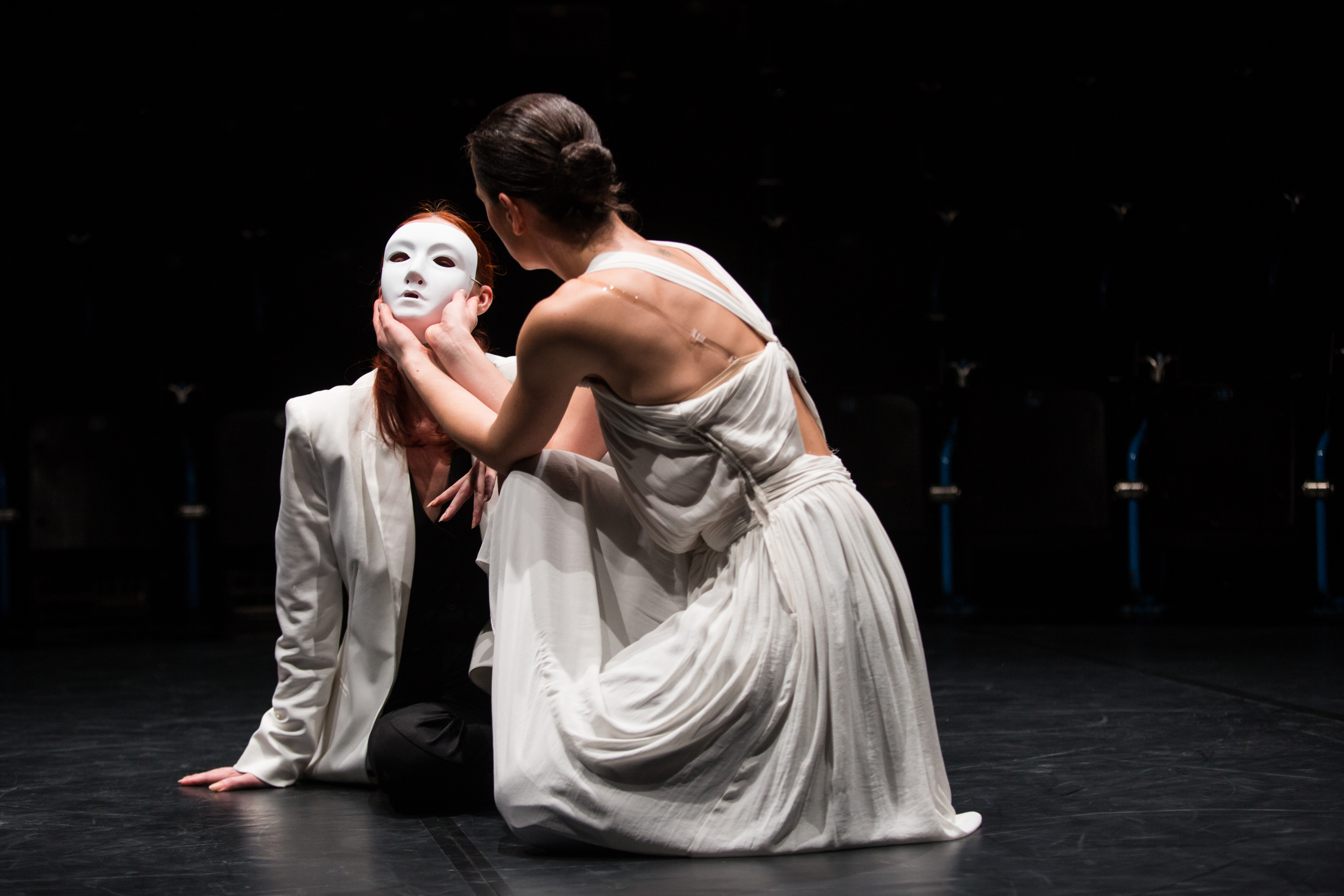 "Cabello 22,11", feat. Ana Pandur, Rosana Hribar, Vito Marenče & Robert Jukič; Produkcija Pkd Flamenko, koprodukcija Cankarje dom; Foto Darja Štravs Tisu