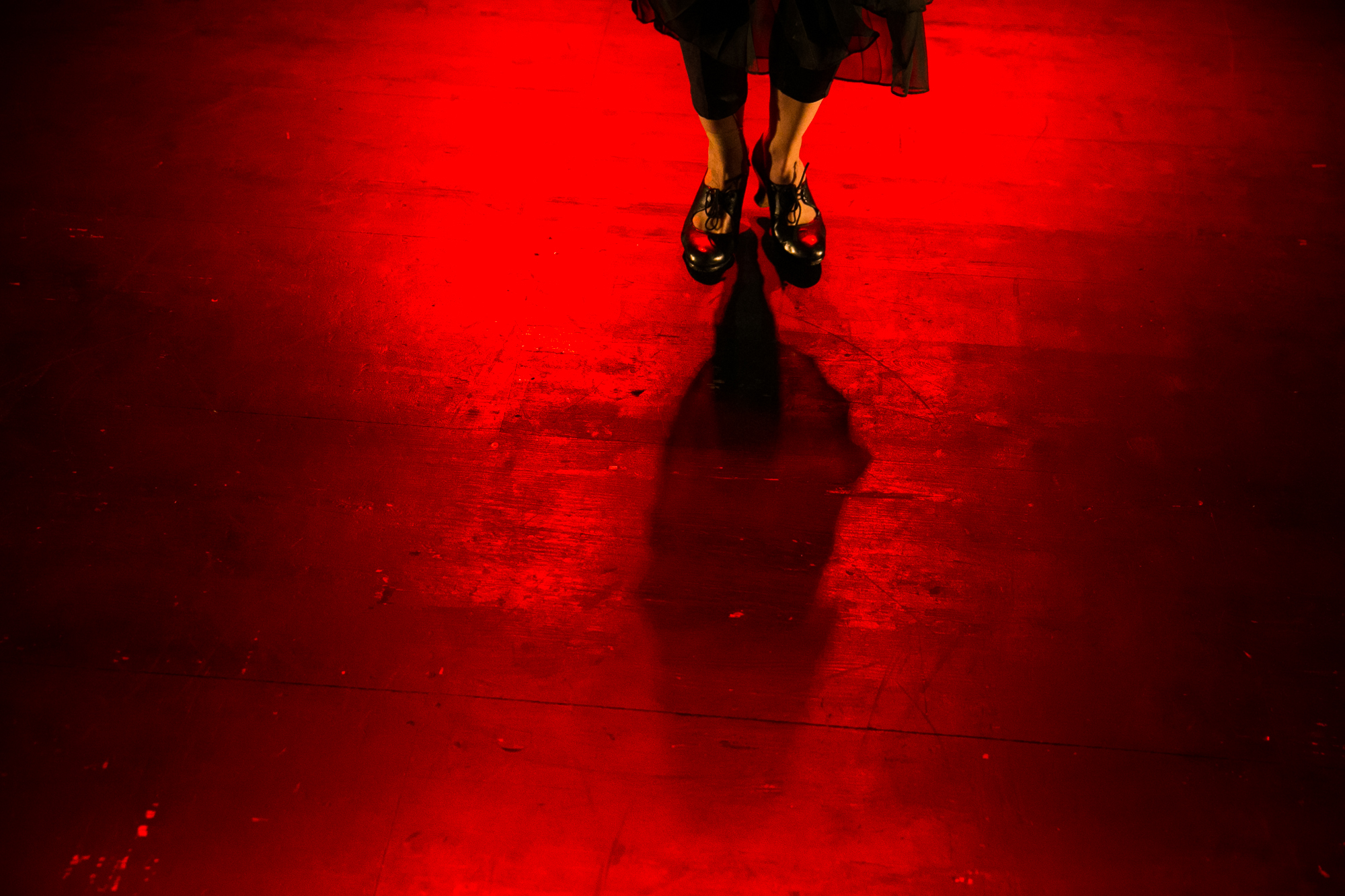 "Anatomija srečanja: Sylvia, Carmen, Maria", feat Ana Pandur, Vesna Zornik, Vito Marenče; flamenco @Gledališče Glej, Ljubljana foto Miro Majcen