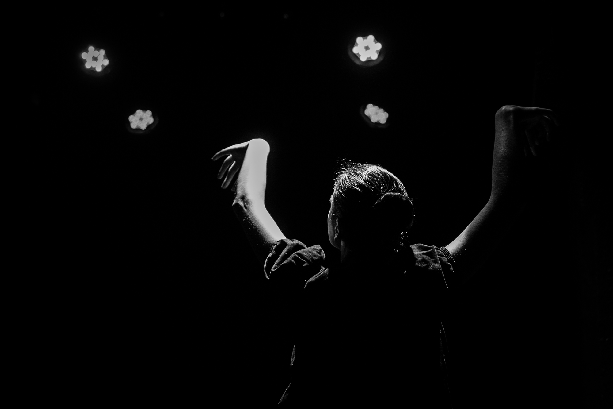 "Anatomija srečanja: Sylvia, Carmen, Maria", feat Ana Pandur, Vesna Zornik, Vito Marenče; flamenco @Gledališče Glej, Ljubljana foto Miro Majcen