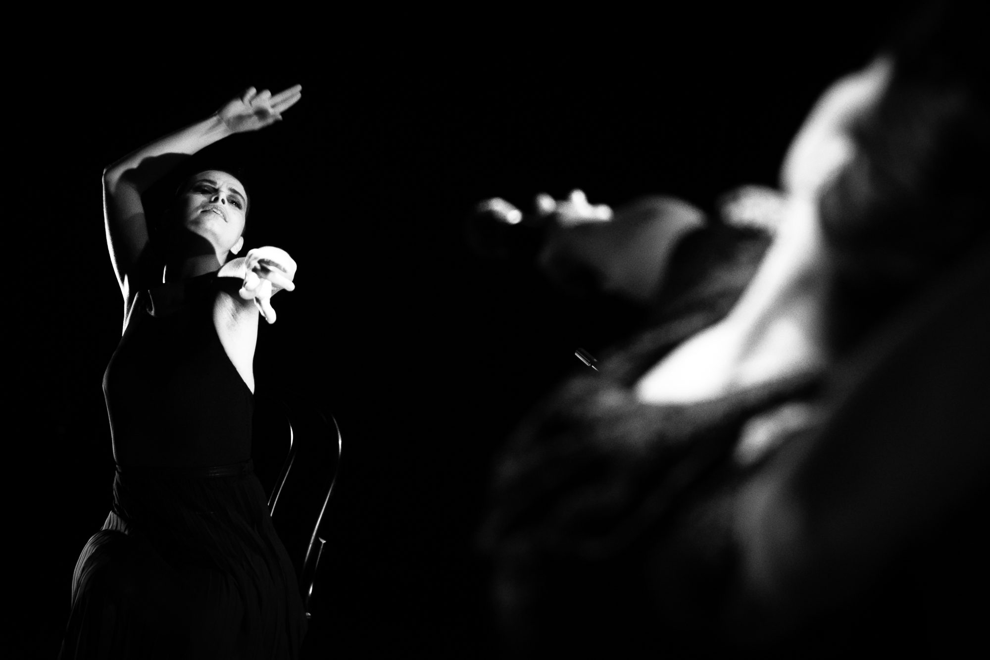 "Anatomija srečanja: Sylvia, Carmen, Maria", feat Ana Pandur, Vesna Zornik, Vito Marenče; flamenco @Gledališče Glej, Ljubljana foto Miro Majcen